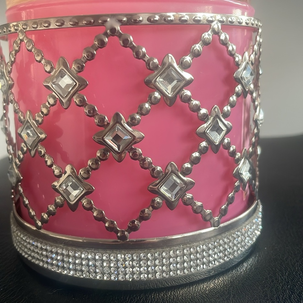 Bath Body Works Pink Rhinestone Lattice Metal 3 Wick Candle Holder Sleeve Glam - Picture 6 of 9